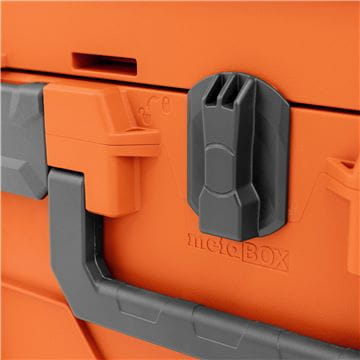Battery box, Rotary interlock, Close-up