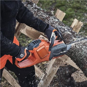 Battery chainsaw 340i