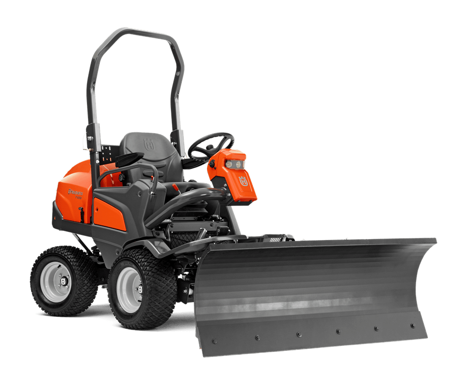 Front Mower P 525D with snow blade
