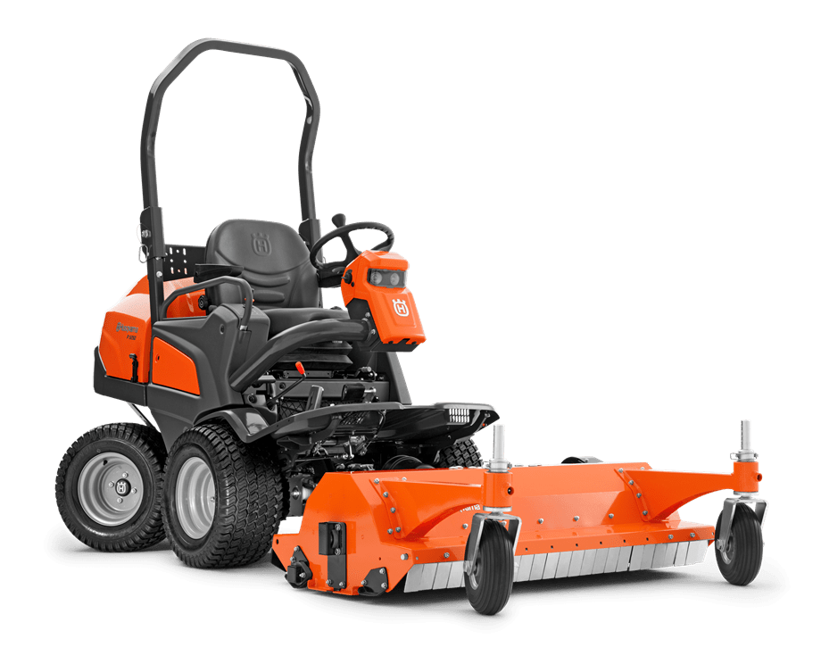 Front Mower P 525D with flail mower