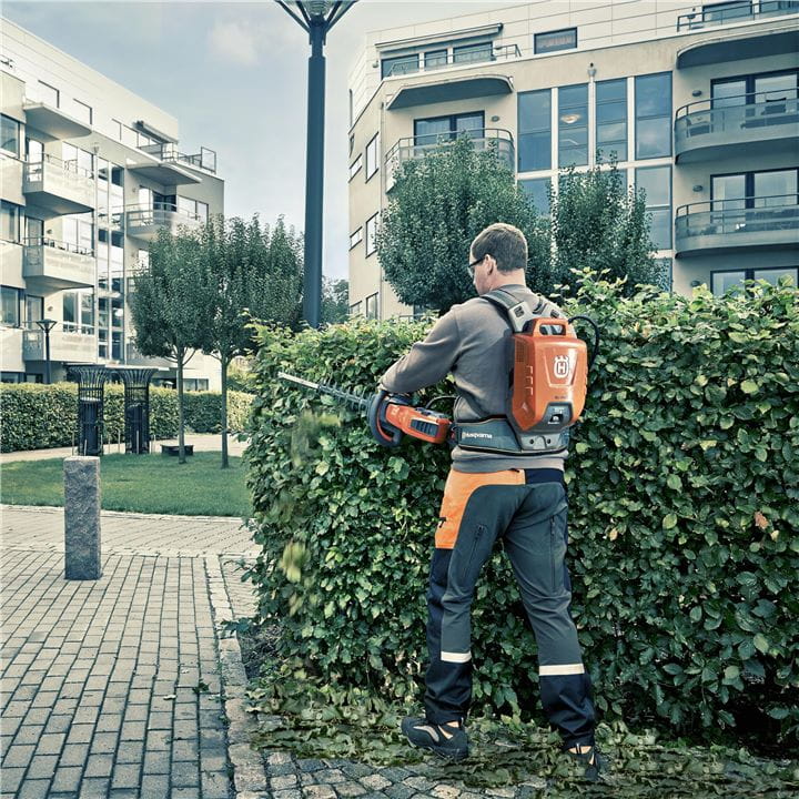 Maximise your working time in your battery driven Husqvarna Hedge Trimmer with our new powerful battery