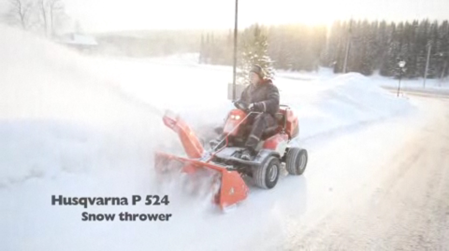 P 524 with snow thrower 31s 16:9 MASTER