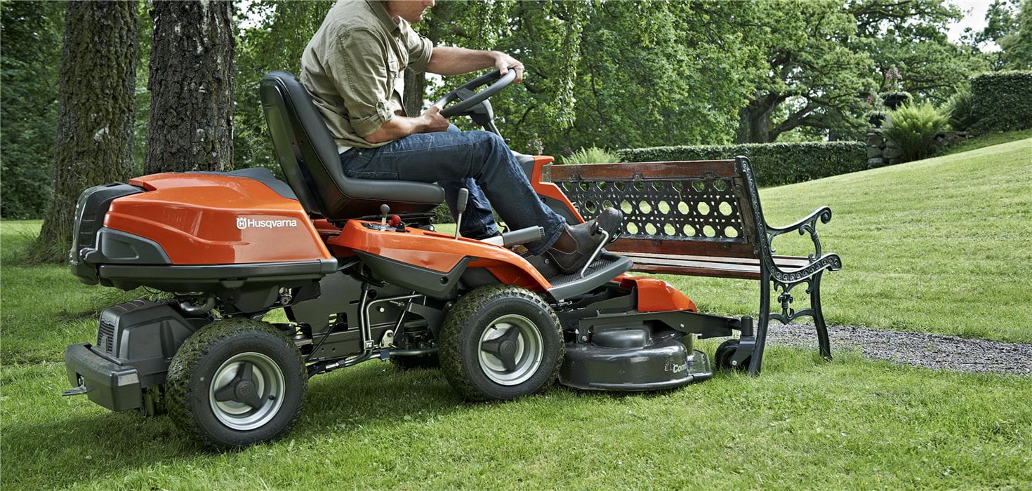 Husqvarna Rider – a ride-on mower for every task in your garden